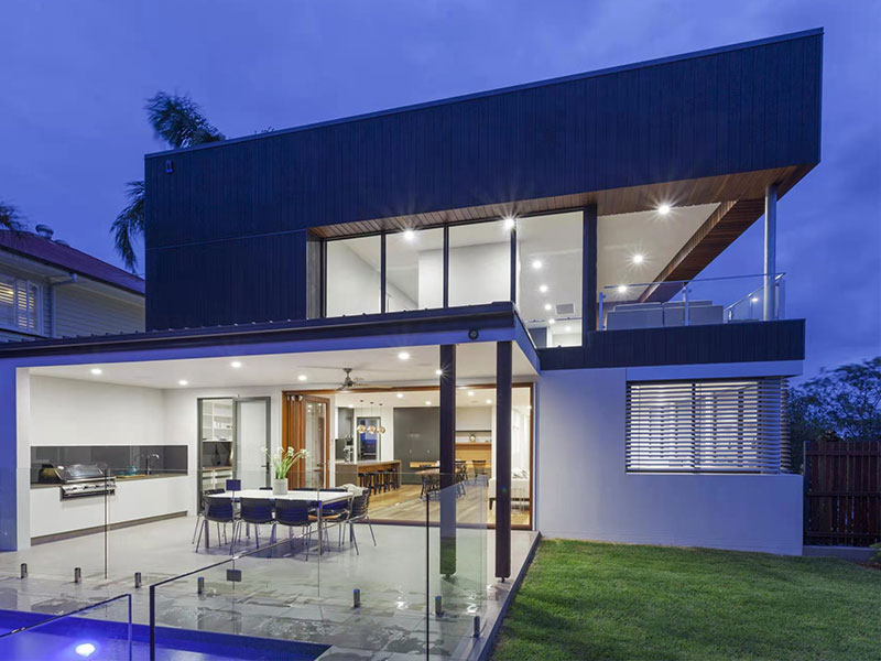 玻璃窗起霧結水珠是怎么回事呢？